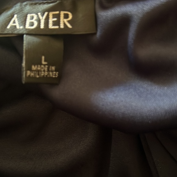 Dress - Picture 5 of 5